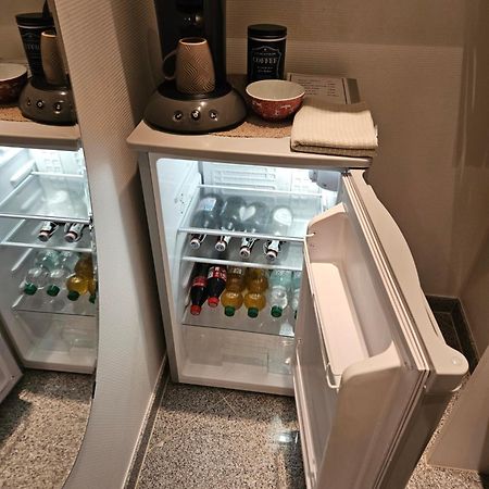 Standardzimmer Nahe Messe Und Airport デュッセルドルフ エクステリア 写真