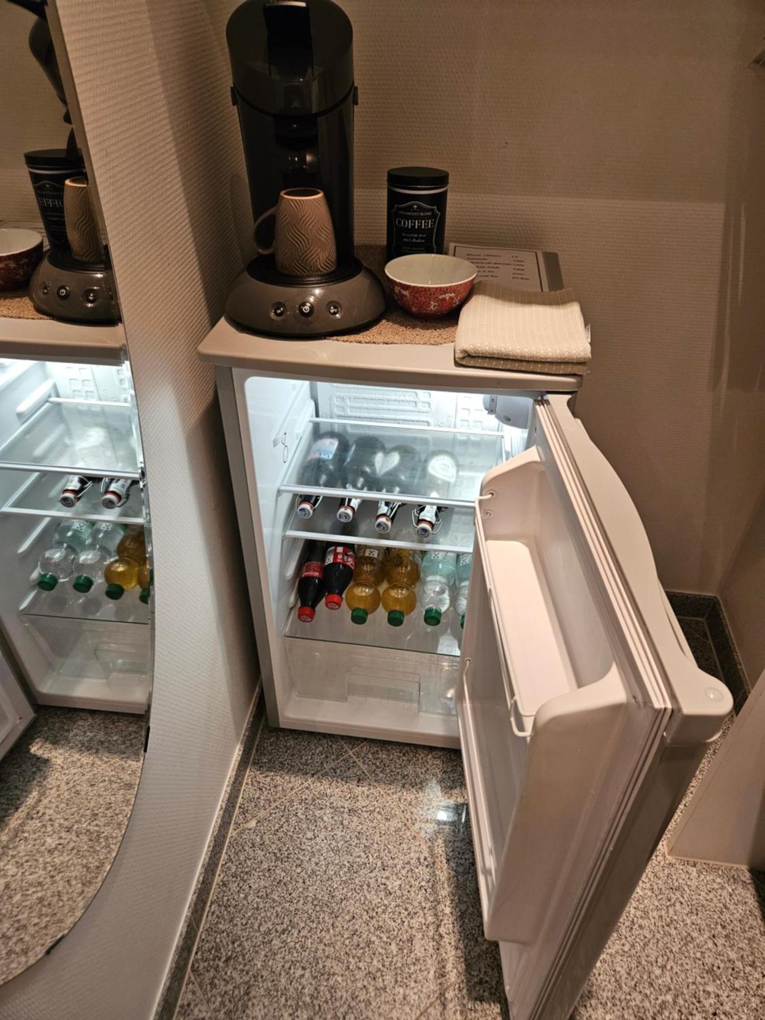 Standardzimmer Nahe Messe Und Airport デュッセルドルフ エクステリア 写真